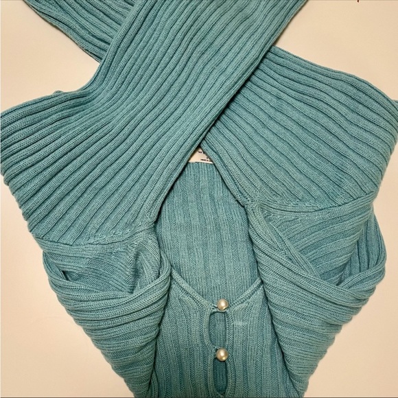 Aritzia Wilfred knit pearl cardigan blue size small EUC - Picture 4 of 6